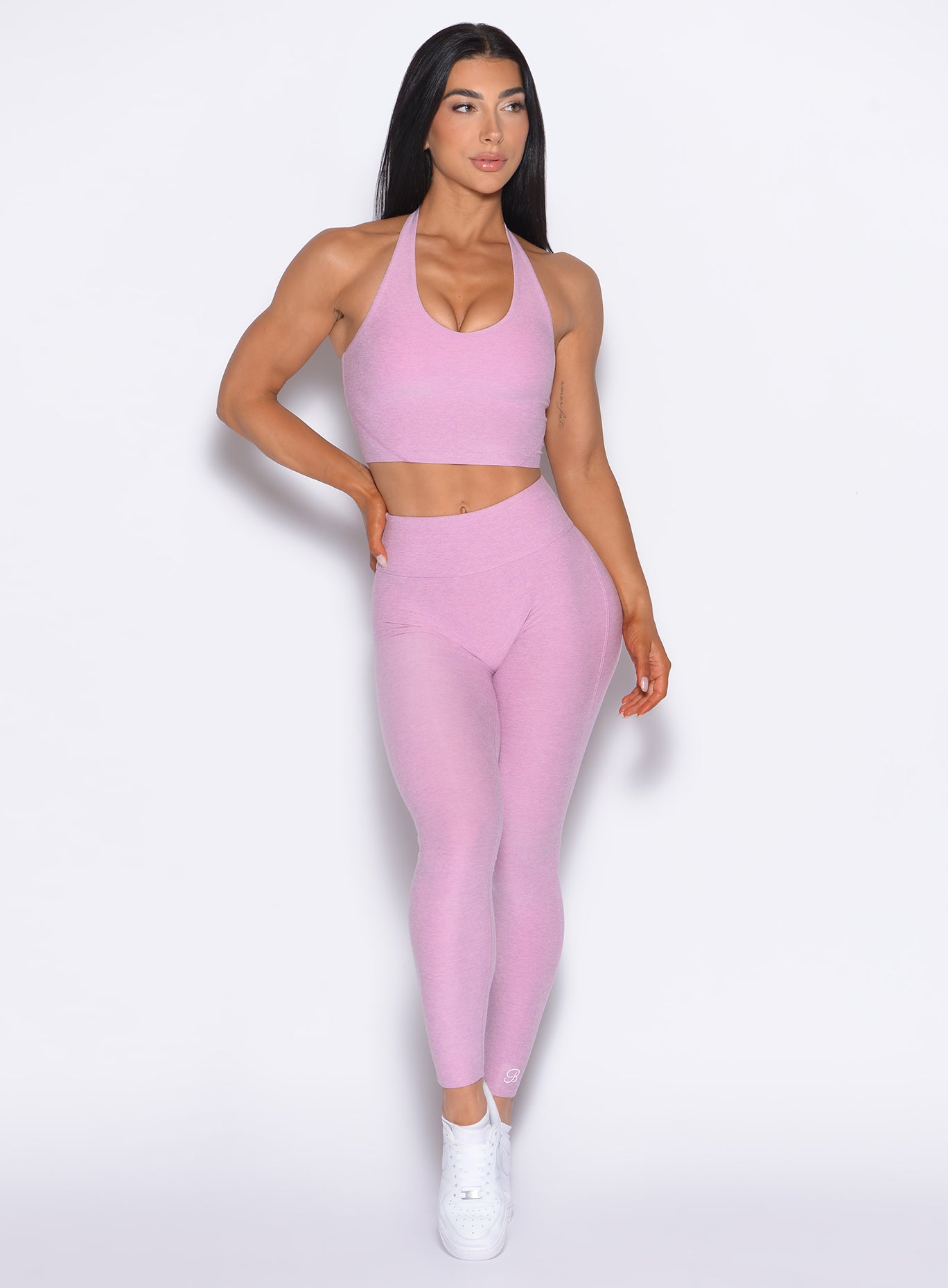 Fondant pink Bombshell Bunny Leggings with a flattering sweetheart seam for a sculpted gym fit.