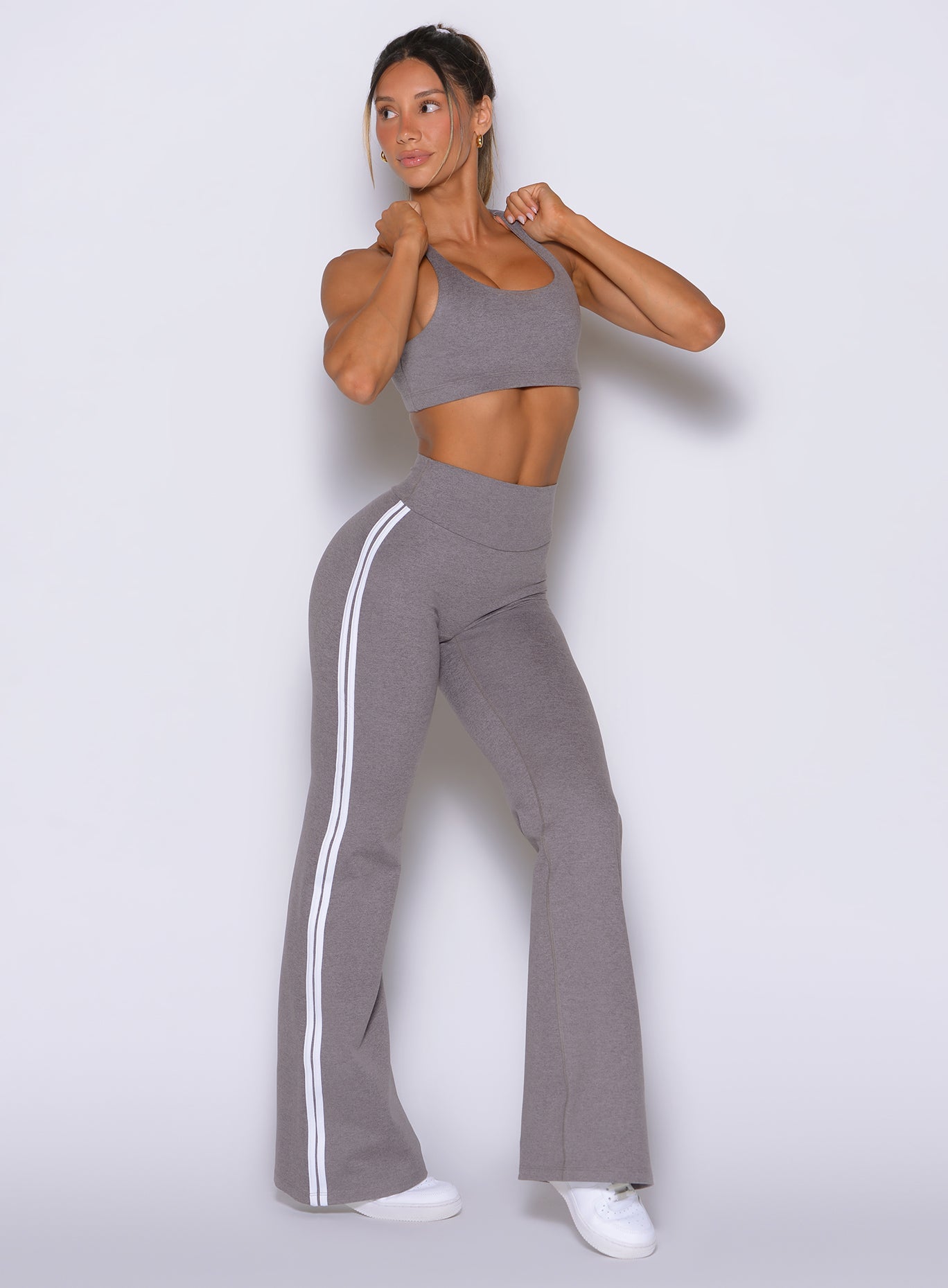 A sculpting fit follows the curves from waist to ankle in the Champion Gray Inline Straight Leggings
