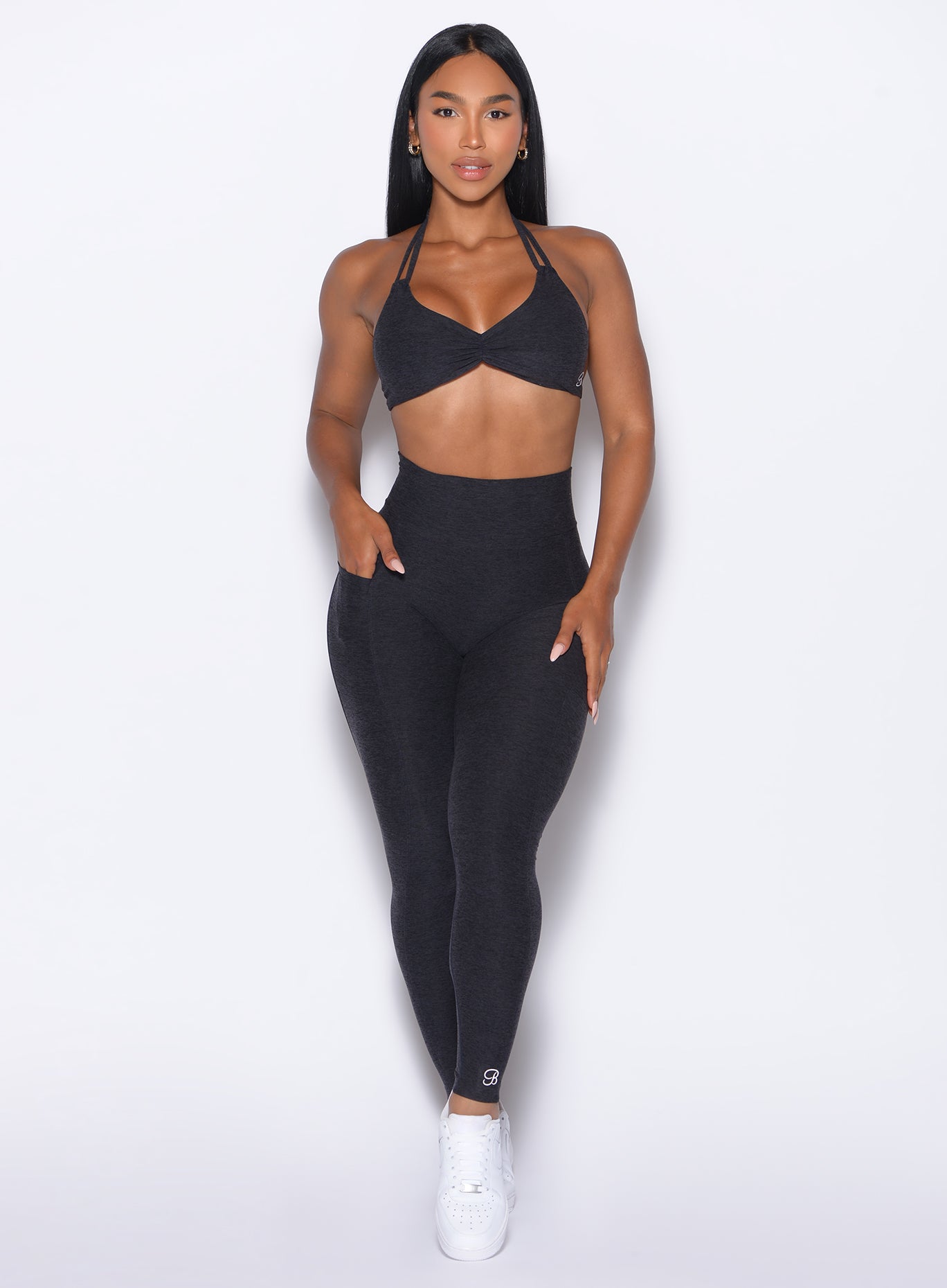 Onyx Curves 2.0 Leggings with deep side pockets and a sculpting high-waist for peak gym performance.