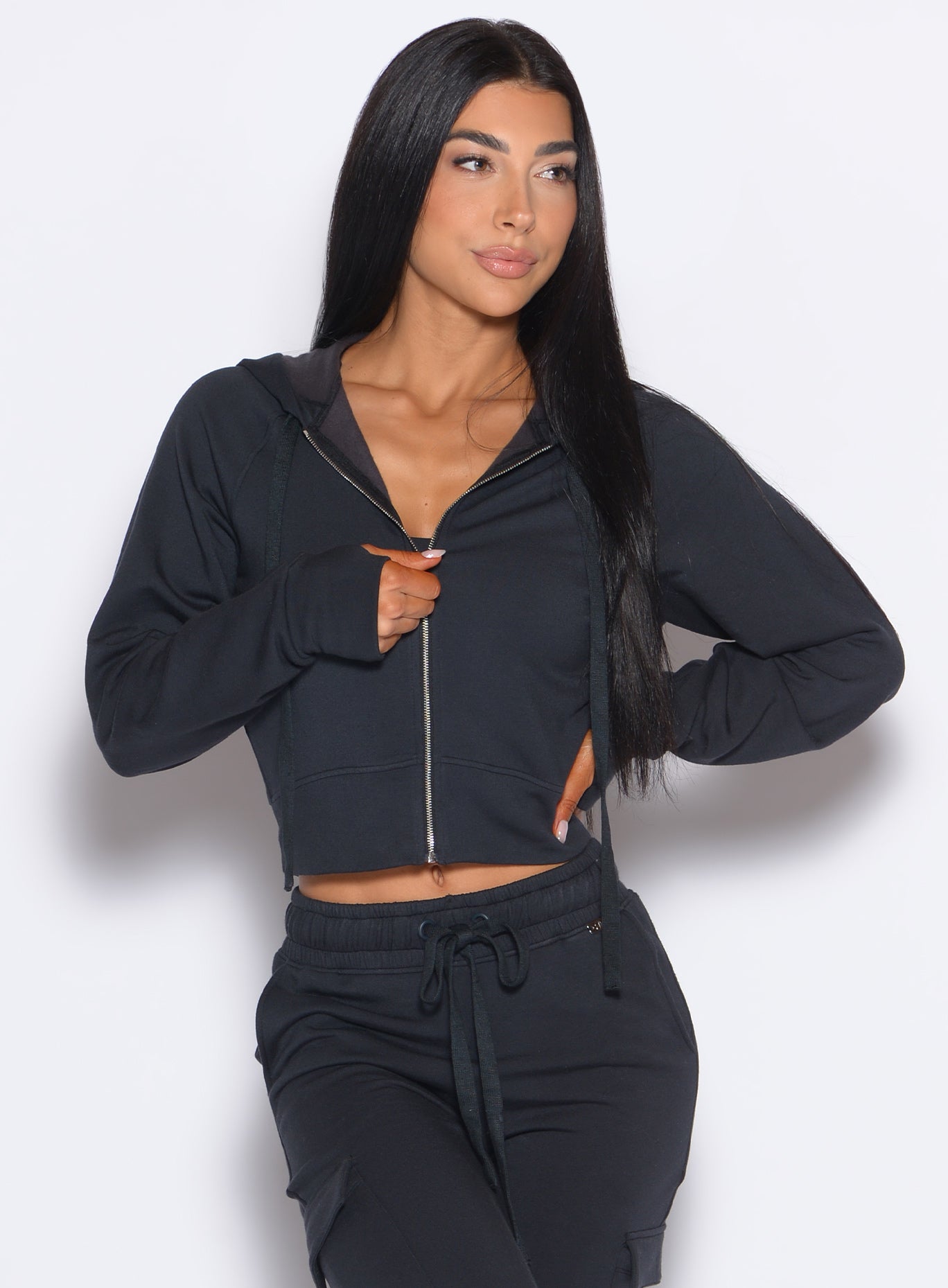 Oversized Vintage Black Sweat Hoodie in soft fleece for a cozy, stylish gym-to-street look.