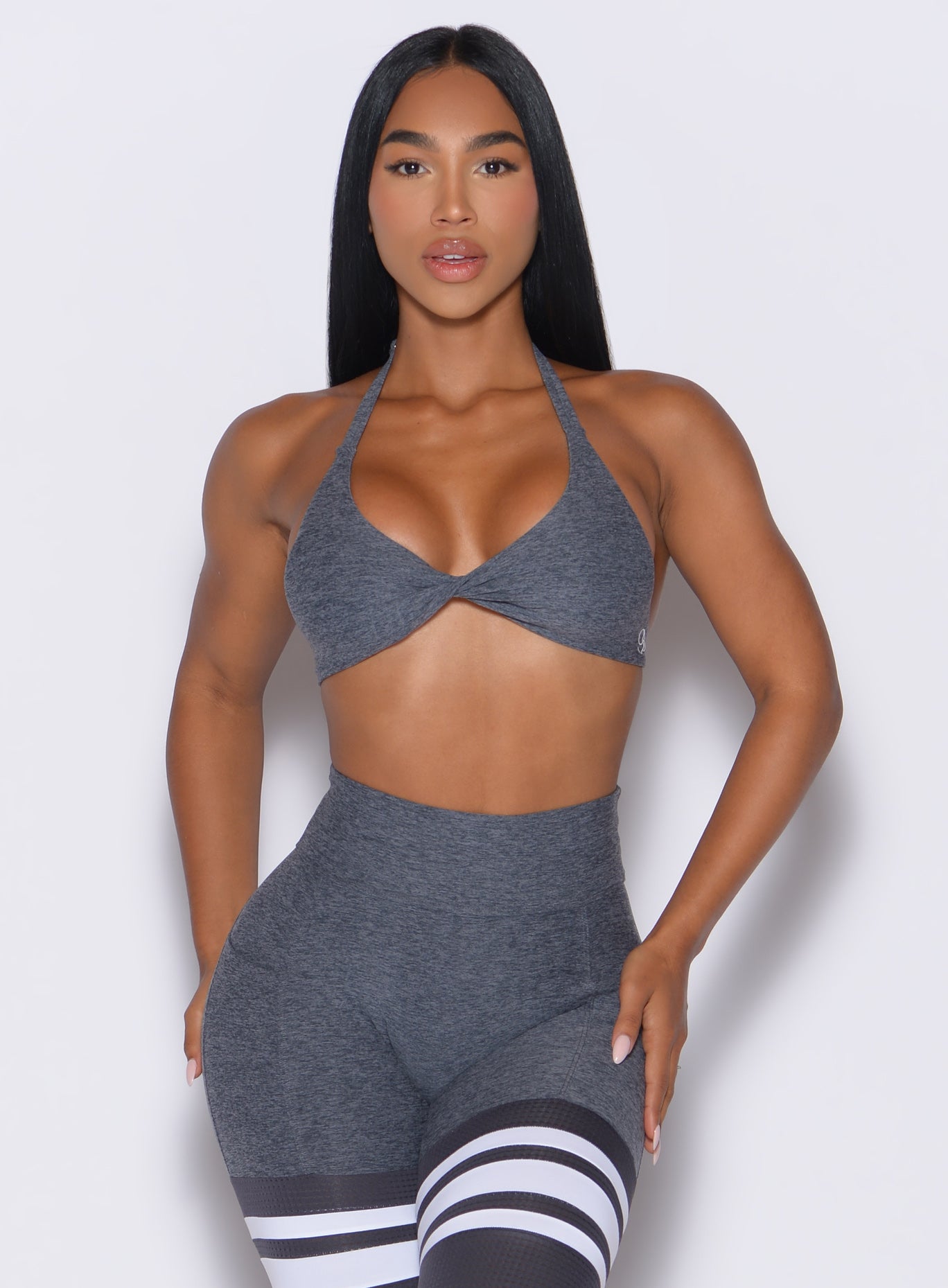 Conquer heavy lifts in this Shadow Dragonfly Bra featuring a twist front and heathered support.
