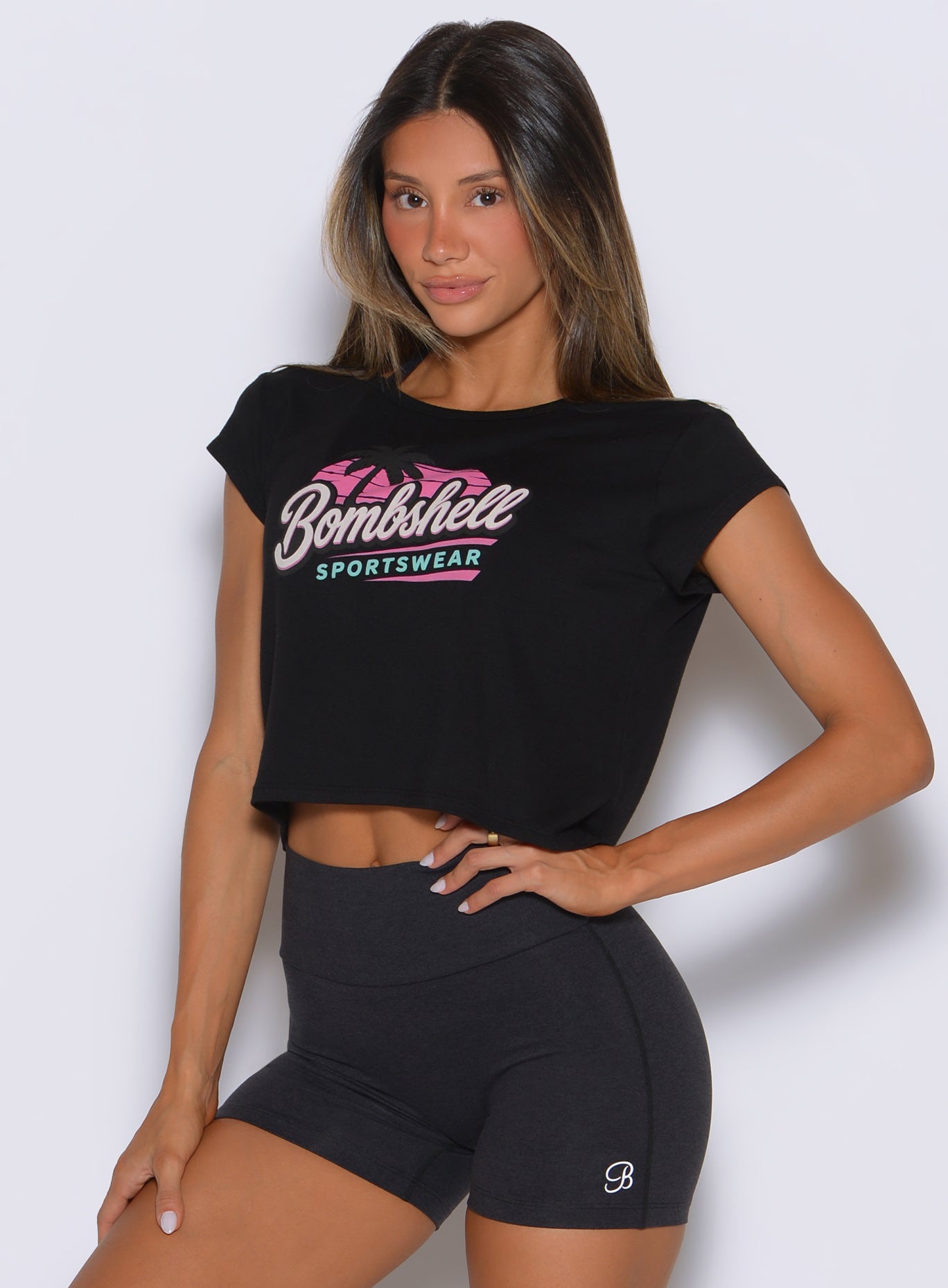 Cropped black silhouette delivers lightweight comfort with an effortlessly laid-back feel