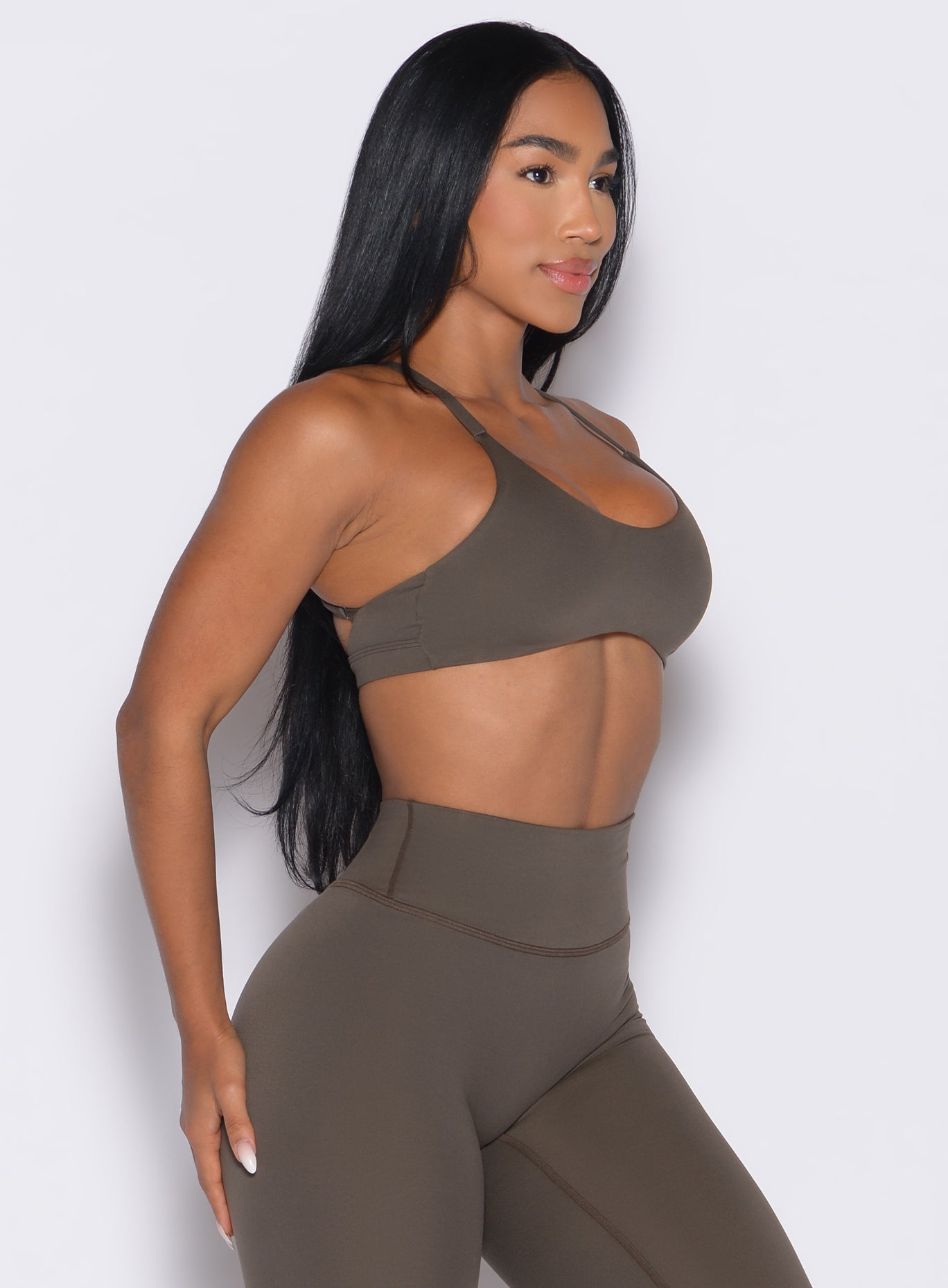 High-impact Winter Oak Passion Sports Bra featuring a strappy back and sculpting, gym-ready fit.