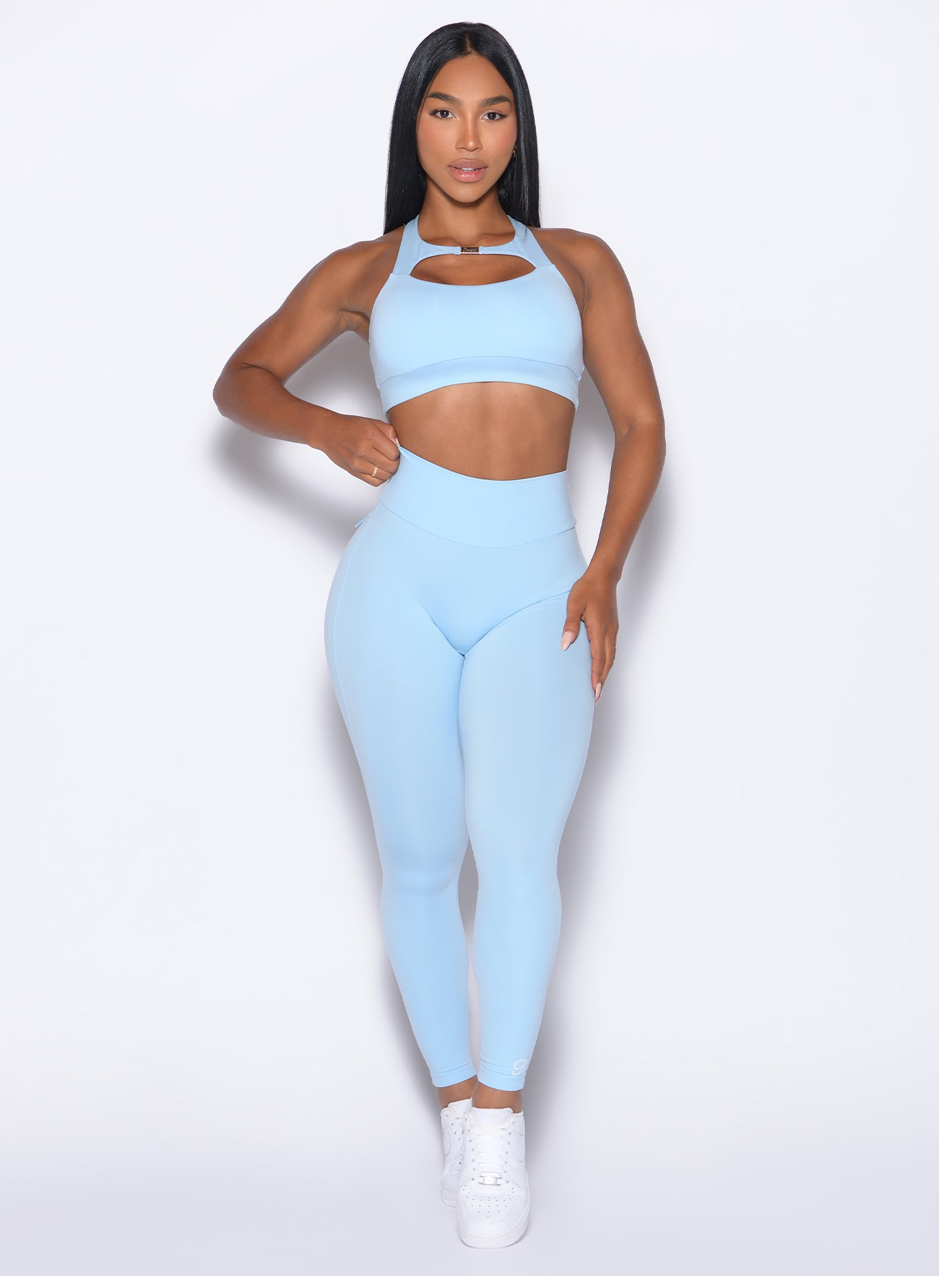 Glacial Blue Pocket Pop Leggings 2.0; high-waisted, no-front-seam fit for elite gym performance.
