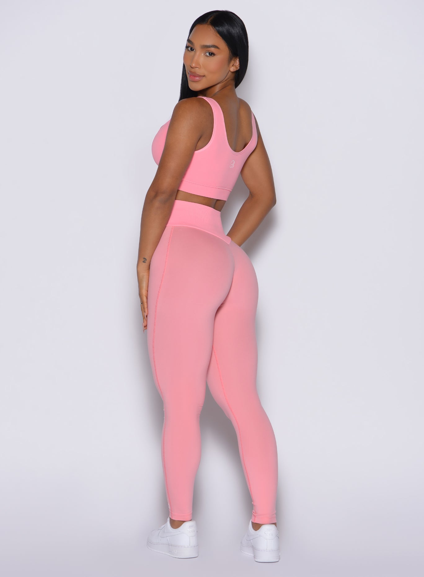 Sculpting Peach Burst Figure Leggings with a seamless high-waist and supportive compression fit.