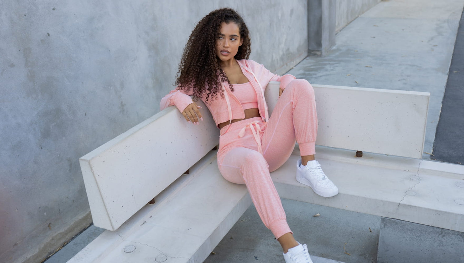 TEAM BOMBSHELL Bombshell Sportswear