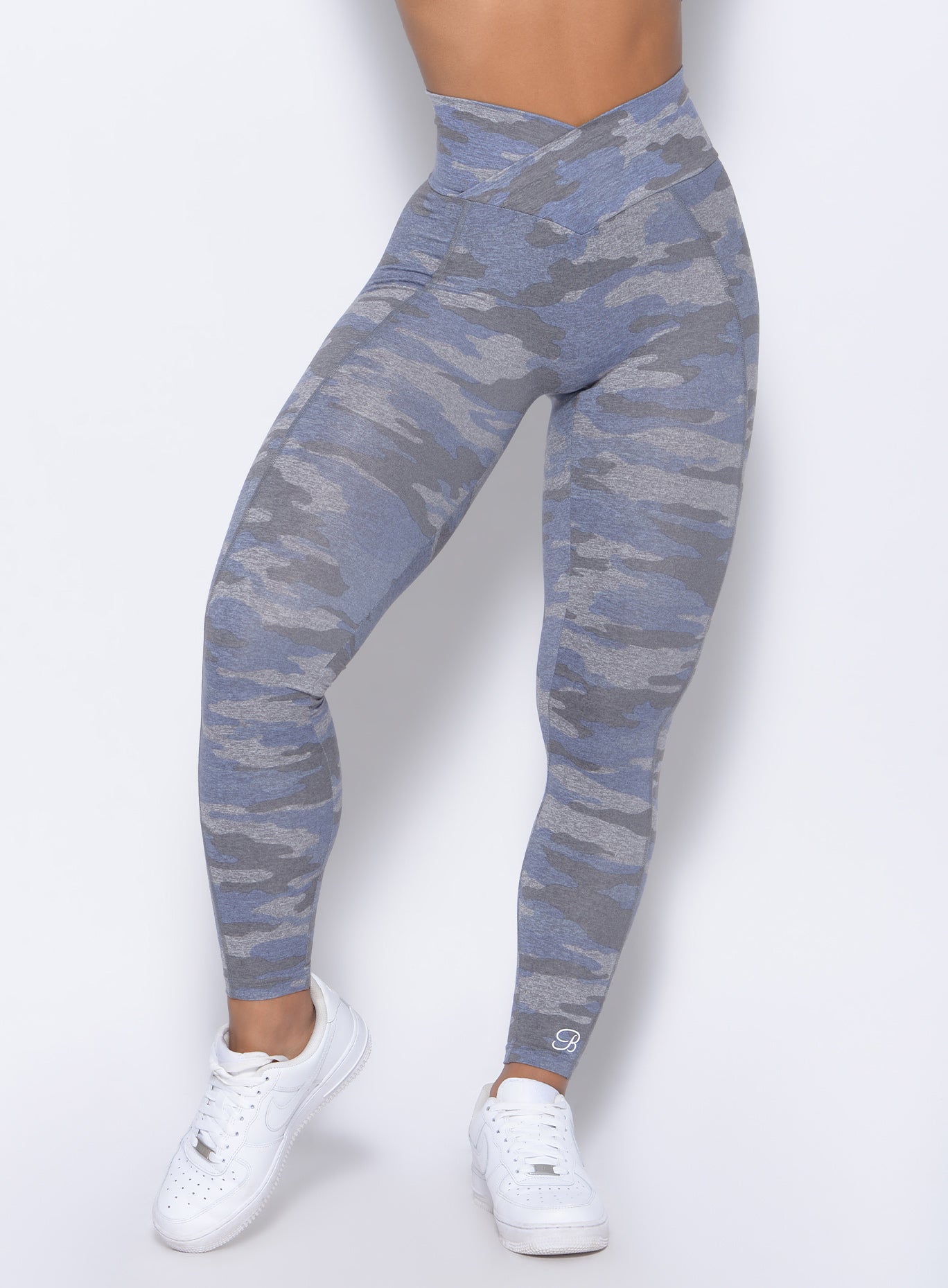 Zoomed in front view of our Brazilian Contour Leggings in silver camo 