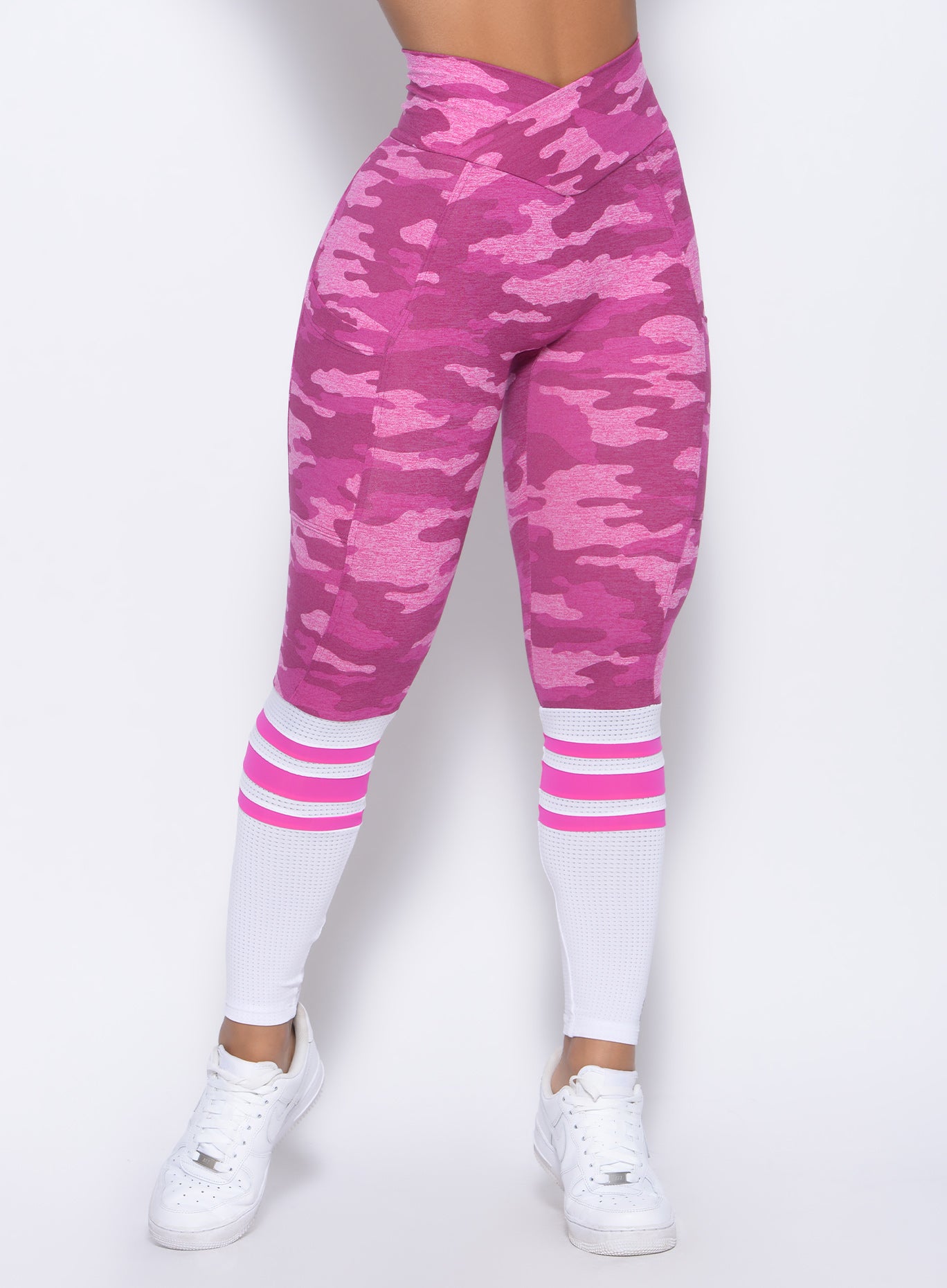 Zoomed in front view of our pink camo contour sock leggings 